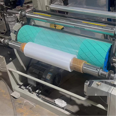 Three to five layers co-extruded film blow molding machine