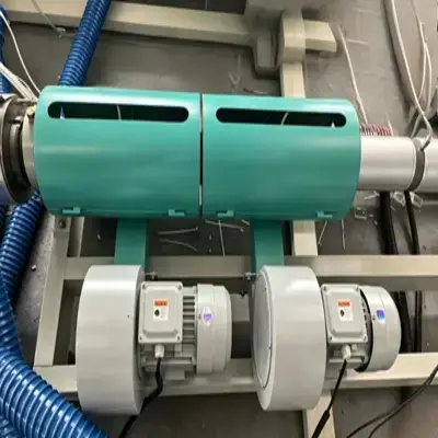 Equipped with dual-zone cooling fans, it operates at full speed without self-heating.